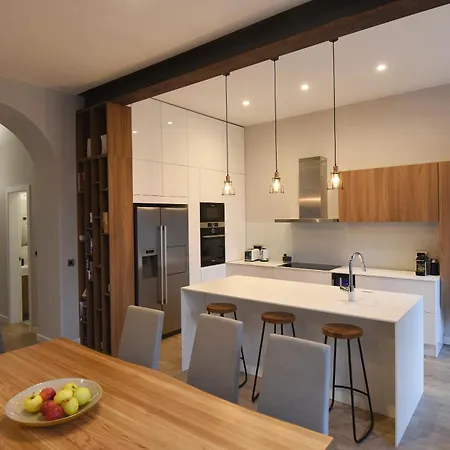 شقة Lux No.6 زادار