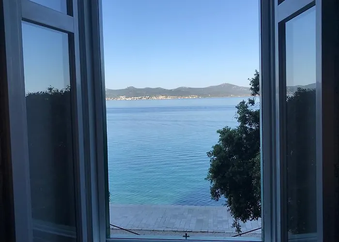 Διαμέρισμα Lux No.6 *